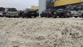 Снежный коллапс на вокзале Пензы: жители требуют действий от властей