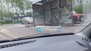 В Дашково-Песочне в Рязани остановку транспорта «украсили» электросамокатами