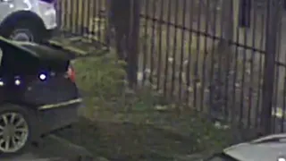 На улице Пугачева рязанец провалился в люк