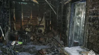 В Коми в сгоревшем доме обнаружили мертвого мужчину