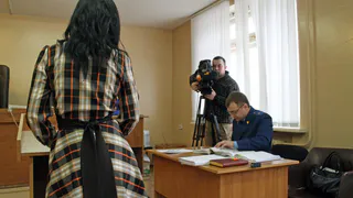 Рязанке придется мести улицы за ложь в суде