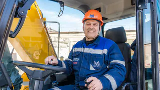 Машинист экскаватора из Магнитогорска получил медаль от Путина за трудовые заслуги