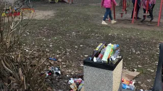 Листва не убрана, урны переполнены: как сейчас выглядит парк Морской славы