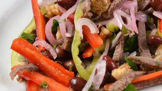 Салат «Тбилиси» - лучшее украшение вашего стола