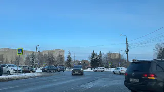 Как поступить водителю, если он увидел авто с черными «мигалками»: в ГАИ дали четкий алгоритм действий