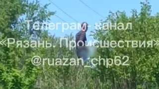 Жители Рязани обнаружили онаниста около железной дороги