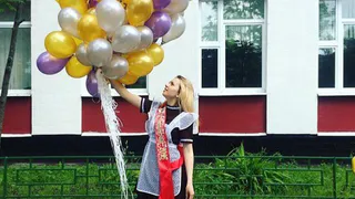 Instagram рязанских выпускников заполонили шарики и школьная форма