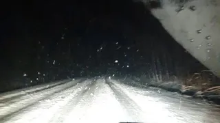 Сильная снежная буря накрыла Челябинскую область и трассу из Магнитогорска в Уфу