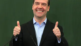 Депутаты от ЕР увеличили выплаты для своих помощников