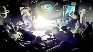 "Дети выбегали обожженные и кричали от боли". В Иркутске во время представления в ТЦ произошёл взрыв. Видео