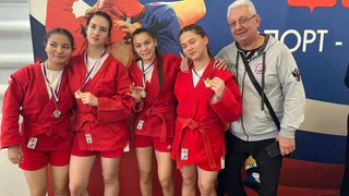 Самбистки из Магнитогорска завоевали медали первенства Челябинской области