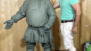 Автор скульптуры “Рязанский косопуз”: - Мне позировали лапти