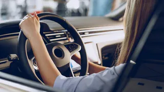 Пьяная внучка увела у деда автомобиль и разбила его в ДТП