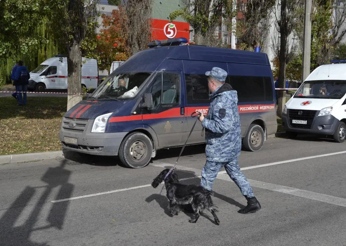 В Казани мужчина ударил подростка ножом в грудь 