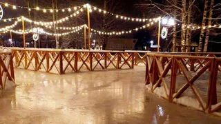 Каток «Ёлочка» закрыли для сыктывкарцев из-за образовавшихся в связи с теплой погодой луж