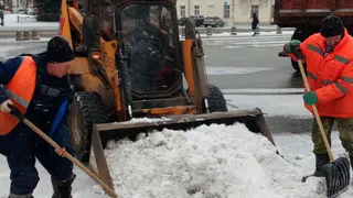 Коммунальные службы Владимира продолжают активную расчистку снега