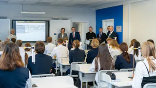 В Усинской школе открыли обновленные кабинеты физики и математики