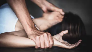 Татарстанец сперва насильно накачивал жену наркотой, потом насиловал