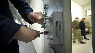 В Коми пострадавший от удара топором отомстил обидчику и получил срок