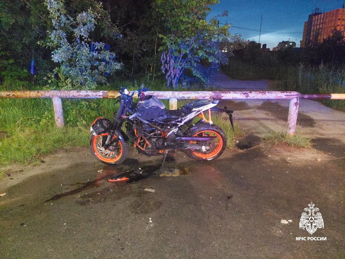 В Чебоксарах на заправке вспыхнул мотоцикл