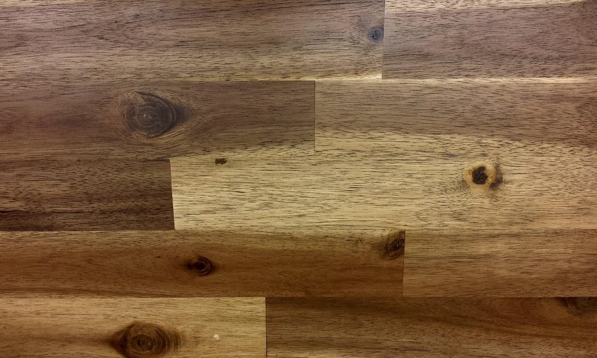 От царапин на полу следа не осталось - 1 продукт спас ламинат: дорогостоящий ремонт не нужен