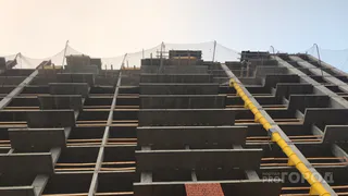 Упал с 16-го на 11-й: полиция проводит проверку после инцидента на стройке