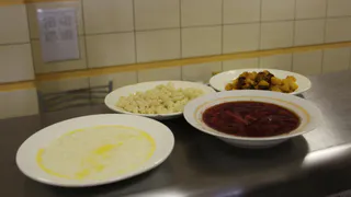 Школьники на карантине продолжат получать питание