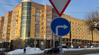 Во Владимире на пересечении улиц Горького и Сакко и Ванцетти запретили прямой проезд