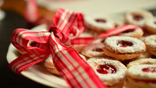 Ванильные полумесяцы – классическое австрийское печенье, тает во рту от нежности и пахнет ванилью
