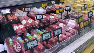 100% чистое мясо и 0% подделки: в Роскачестве назвали лучшую колбасу — хороша и на бутерброд, и на оливье