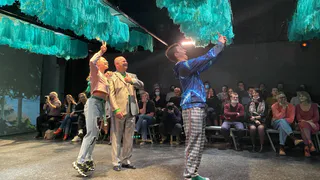 «Я танцую как дебил»: в театре драмы состоялась премьера камерного спектакля