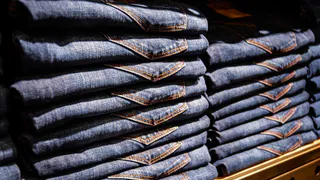 Для чего на джинсы лить уксус - запомните раз и навсегда