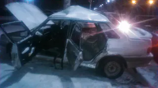 Рязанская автоледи снесла столб на «пятнашке»