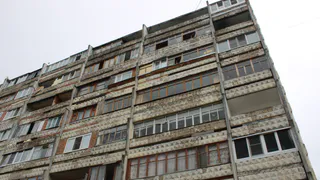 Указ принят — ждите "гостей": с 29 марта штраф 15 000 рублей в день для владельцев квартир с балконом