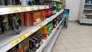 С осени 2025 года в Челябинской области введут дополнительные ограничения на продажу энергетиков