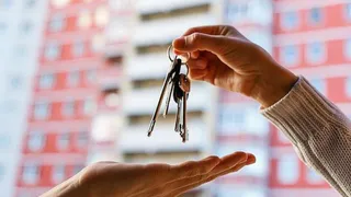 В Брянске 20-летняя сирота не получила квартиру