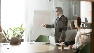 Зампред правительства Юлия Швакова заявила об устойчивой экономике Рязанской области