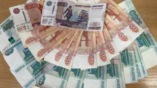 500 рублей перечислят каждому: Сбербанк порадовал жителей России к Новому году