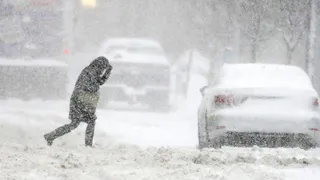 Снежные шторма покатились дальше по России