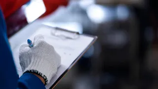 Уральские предприятия испытывают кадровый голод: не хватает 200 тысяч рабочих