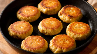 Мясные котлеты всего из 2 ингредиентов: никто не верит — делюсь секретом приготовления