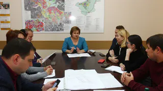 Сорокина обсудила застройку участка на улице Пугачева с инициативной группой жителей