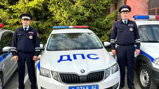 Сотрудники ДПС в Рязанском районе помогли добраться до больнице беременной женщине