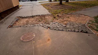 Жители  Нижнекамска просят решить проблемы с дорогами и инфраструктурой