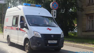 В столице Коми рабочий упал в траншею