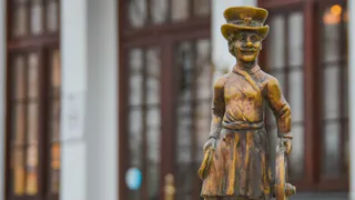 Семейство статуй «суздальчат» пополнилось новым героем