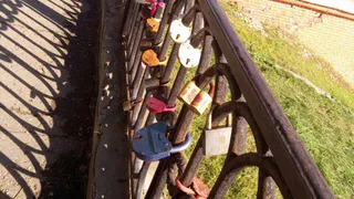 Что заставляет горожан вешать замки на Соборной