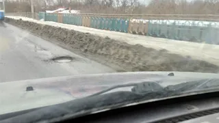 На путепроводе Брянск II образовались глубокие ямы