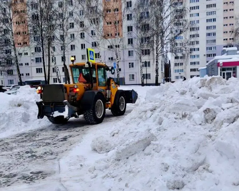 В Нижнекамске 9 февраля пройдут масштабные работы по вывозу снега на 3 улицах