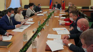 Брянский губернатор обвинил чиновников в нерасторопности при расчистке дворов